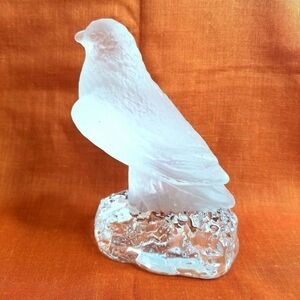 Lindshammar Sweden Frosted Crystal Bird Sculpture Figurine